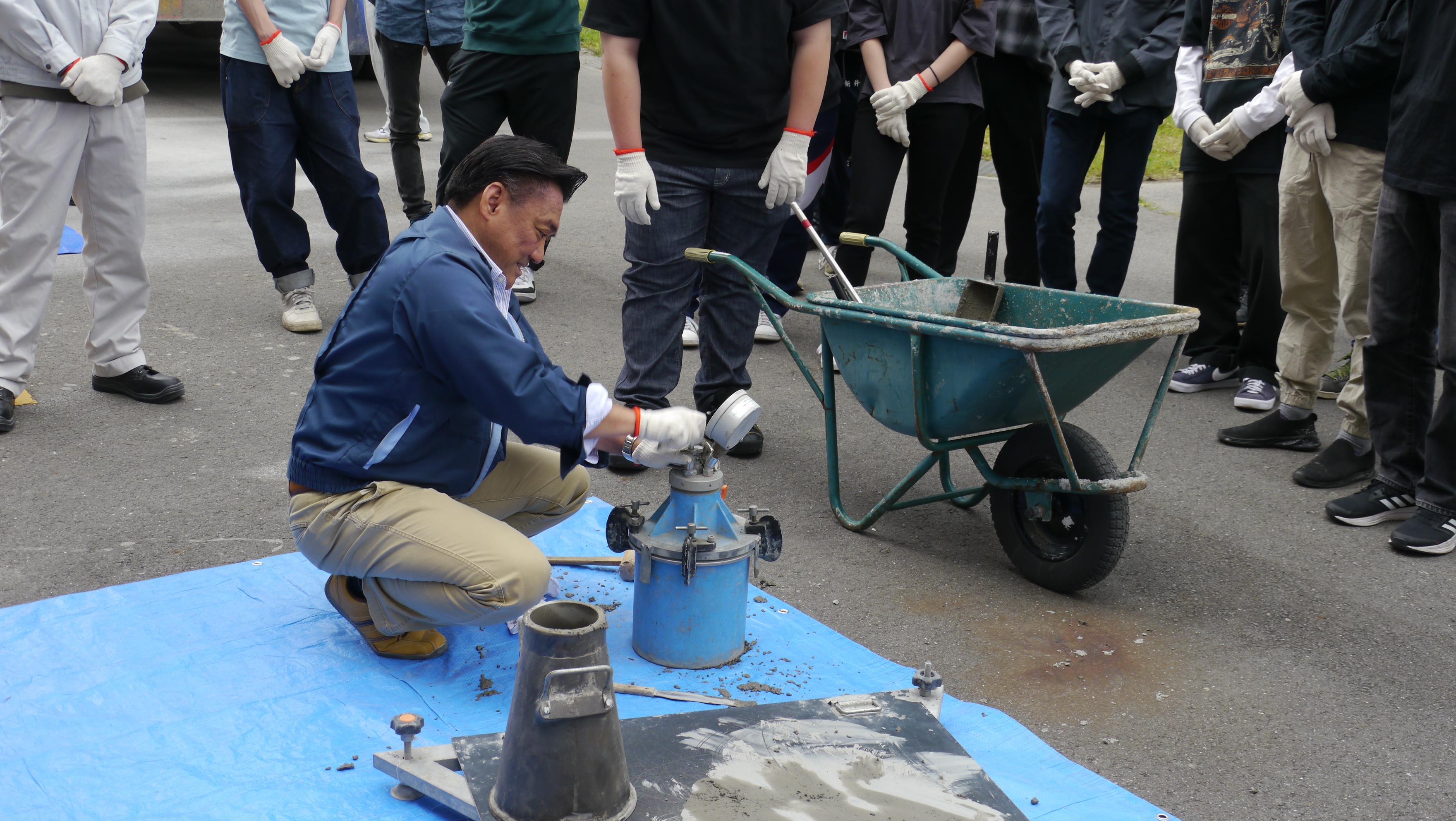 https://www.maebashi-it.ac.jp/department/cee/upload/25e00674928f29909468eea7a019dc58c9bf8788.JPG